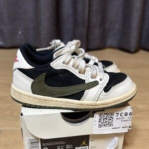 Travis Scott Jordan 1 Low OG SP